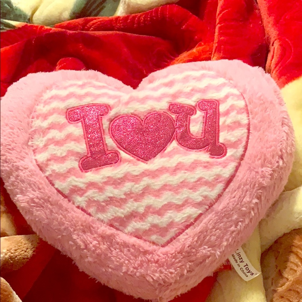Heart pillow